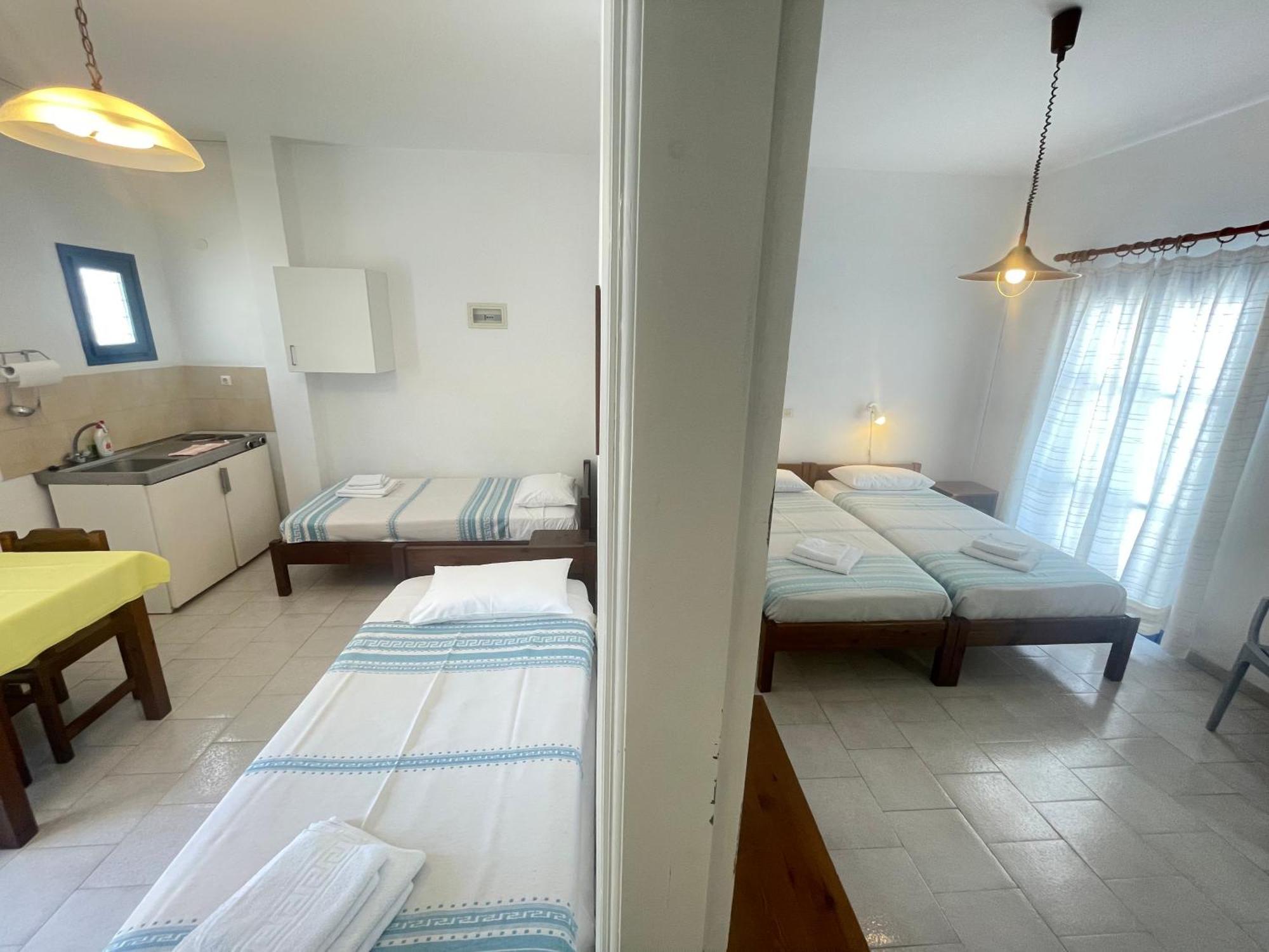 Thalassitis Coastal Apartments Playa de Perivolos Exterior foto